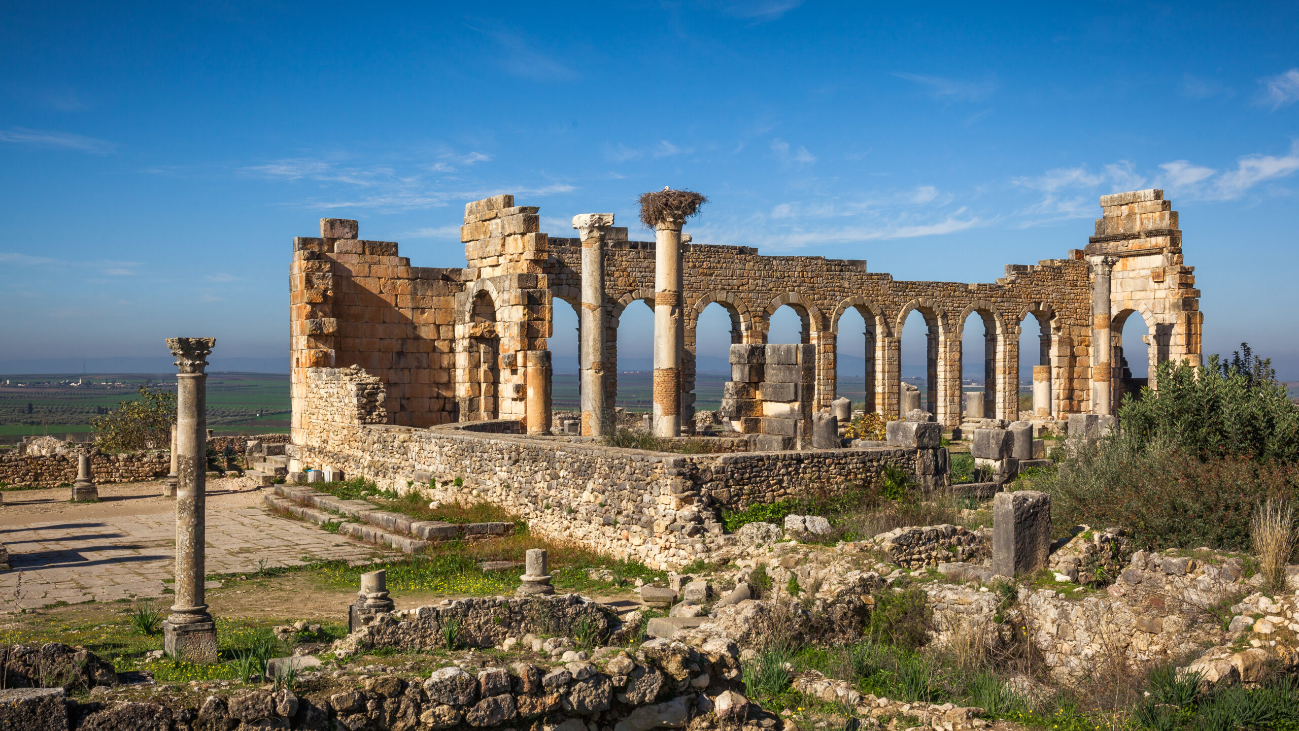 Volubilis ruins on the way to Bhalil