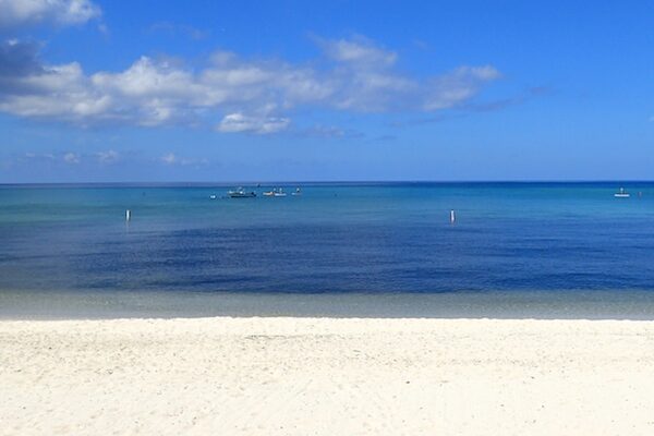 Seven Mile Beach - Grand Cayman