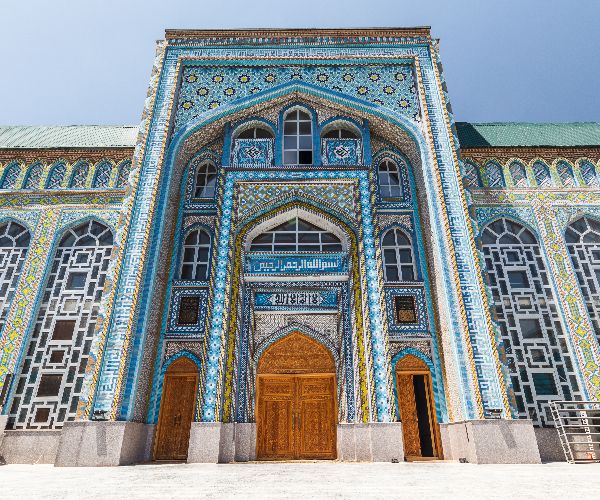 The Islamic architecture in Central Asia is exquisite, like the Haji Yaqub Mosque in Dushanbe, Tajikistan