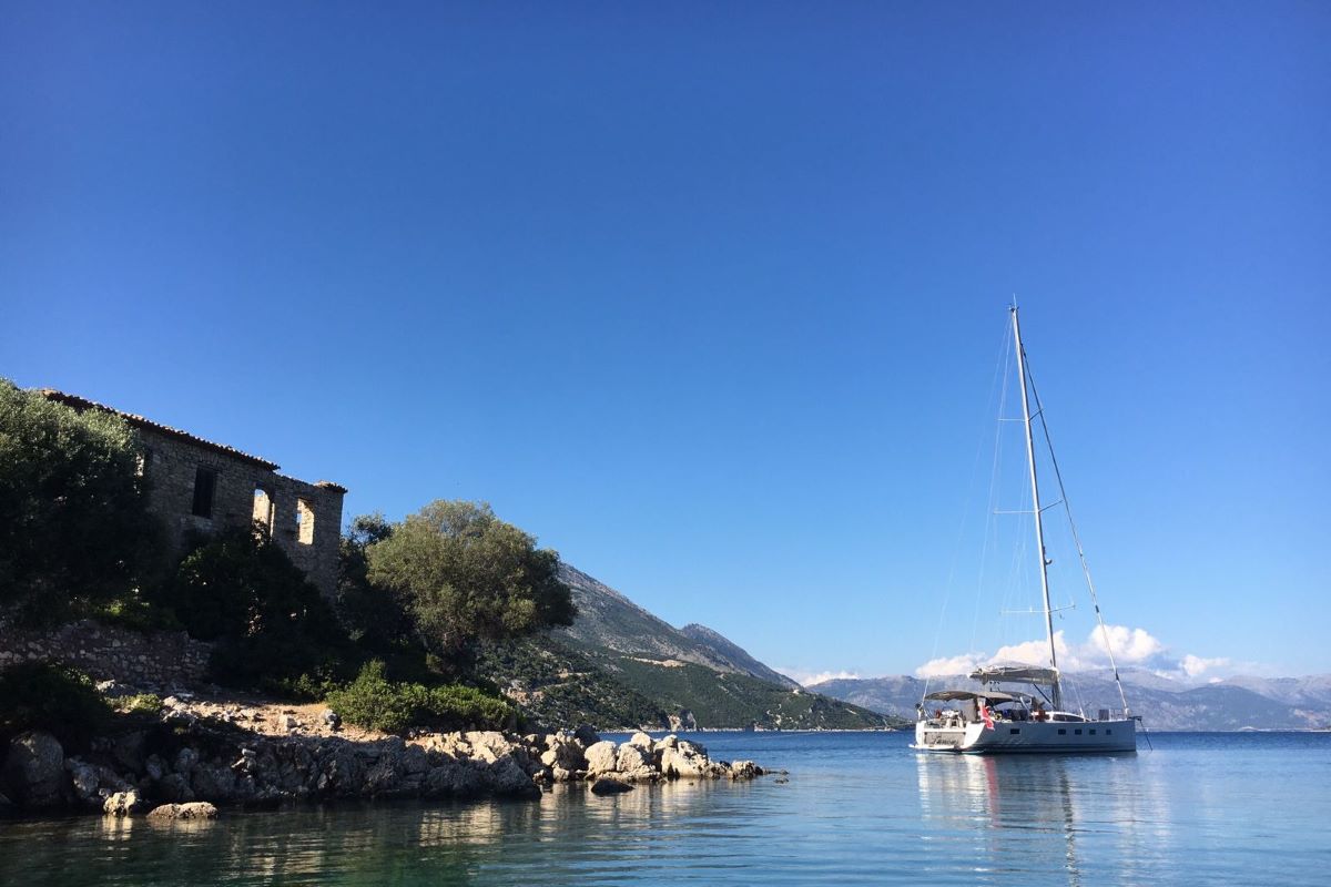 Best time to sail in October