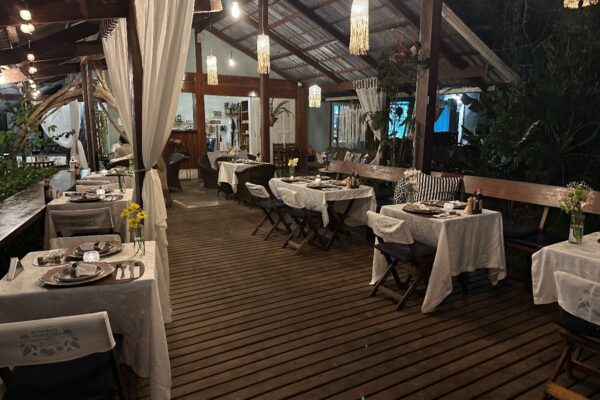 The restaurant at Bonito Paraiso on Ilha Grande - lovely food and passion fruit caipirinhas